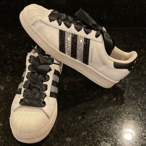 ADIDAS Superstar Originals Sneakers Womans 7.5 W/Swavorski Stones Ribbon Laces!